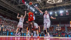 España se lleva una trabajada victoria ante China en la prórroga y cierra la preparación invicta de cara al Mundial