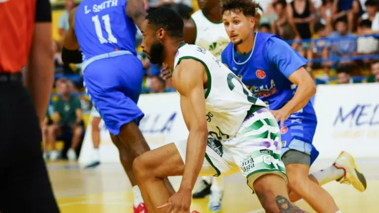 El Unicaja vence su primer amistoso de pretemporada en el estreno de Txus Vidorreta