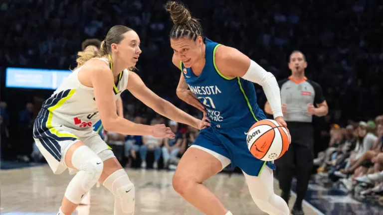 Kayla McBride hace historia en la WNBA: Récord de 10 triples y 43 puntos