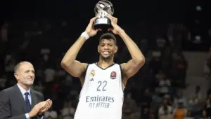 Edy Tavares, MVP de la primera Supercopa Euroliga