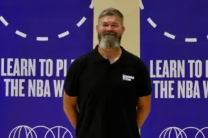 «Cualquier jugador con ganas de trabajar y mejorar tiene cabida en la NBA Basketball School Spain»
