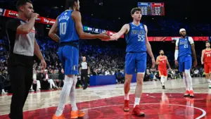 El estreno de Sergio De Larrea con los Dallas Mavericks: Números y sensaciones en el amistoso ante los Rockets