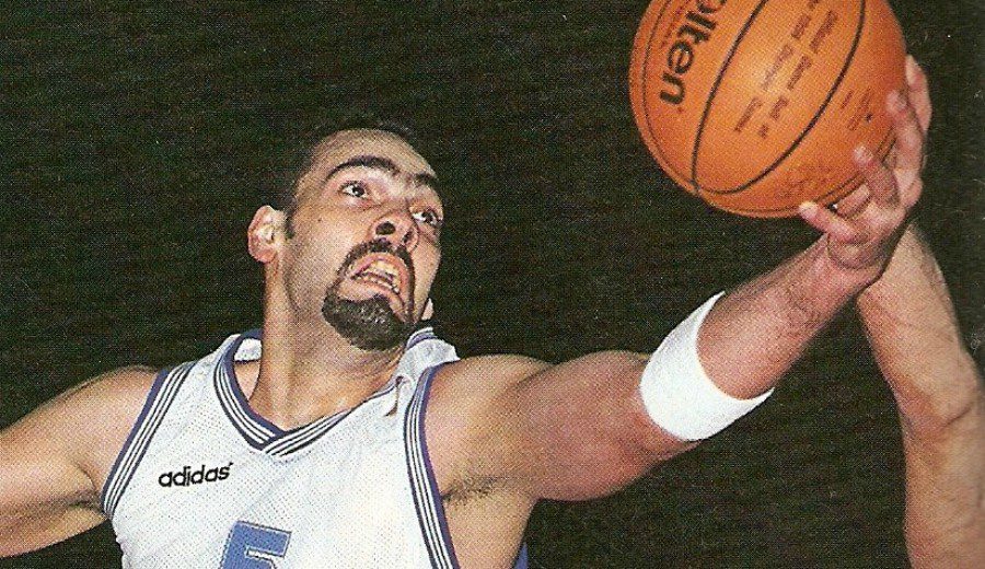 Imposible olvidar a Ramón Rivas: un 2,10 que brilló en la ACB tras jugar en los Celtics