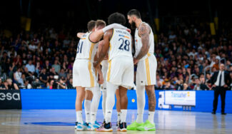 El Real Madrid gana en el Palau, barre al Barça y se mete en la final de la Liga Endesa