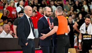 Las críticas de Vassilis Spanolis a Joan Peñarroya tras caer en el 3er partido ante el Barça