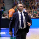 Las palabras de Chus Mateo tras la derrota del Real Madrid ante el Unicaja en el 3er partido