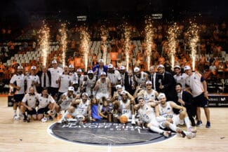 El Real Madrid vence en la Fonteta y se proclama campeón de la Liga Endesa en Valencia