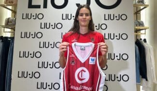 Las primeras palabras de Veronika Voráčková como jugadora de Casademont Zaragoza