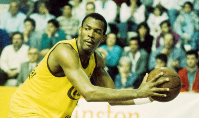 En medio de la guerra entre Wayne Robinson y Fernando Martín, por Sixto Miguel Serrano