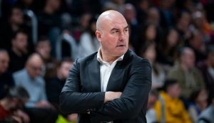 Jaume Ponsarnau renueva tres años con el Surne Bilbao: firma hasta 2029