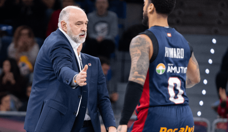 Pablo Laso Markus Howard Baskonia Unicaja acb photo - Miguel Ena