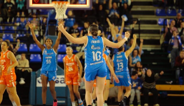 La canasta ganadora de Iyana Martín para completar una remontada épica de Perfumerías Avenida