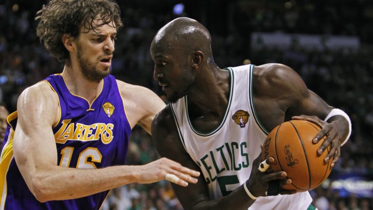 Kevin Garnett señala a los jugadores internacionales y les acusa de traer el flopping a la NBA