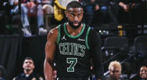Jaylen Brown firma 50 puntos y corta la racha de los Clippers en una exhibición total de Boston