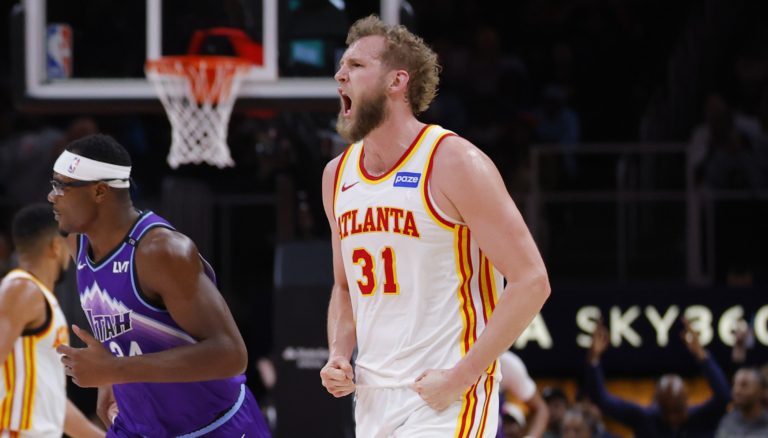 Traspasado por partida doble y se venga de uno de sus ex equipo: el estreno soñado de Jock Landale