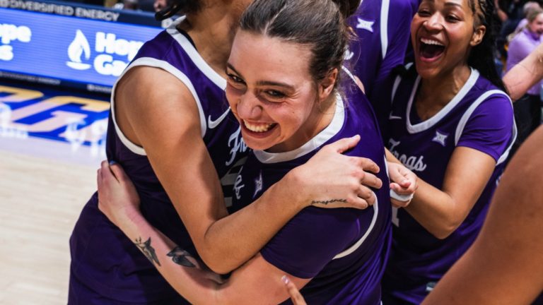 El lienzo de Marta Suárez: perfil, esencia y arte de una jugadora que viene pisando fuerte