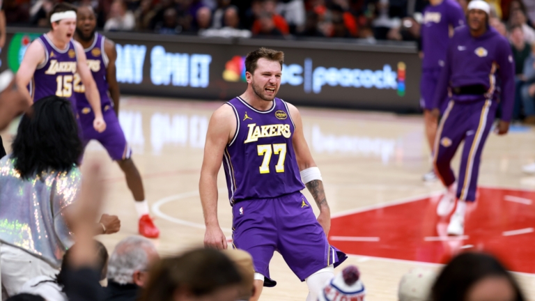 El mejor momento de Luka Doncic y los Lakers: Exhibiciones y ocho victorias consecutivas