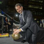 ¿Quieres un balón dorado firmado por los campeones de Japón 2006?