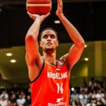 Kosner Baskonia refuerza la pintura con Jesse Edwards: Quién es y como juega el pívot neerlandés