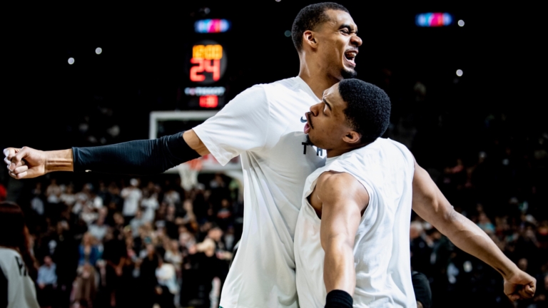 La espectacular actuación de Victor Wembanyama en apenas 26 minutos en pista