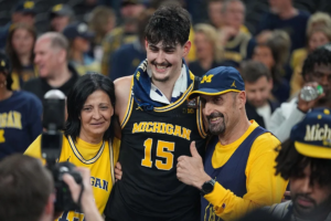 Aday Mara es campeón de la NCAA con Michigan