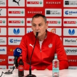 Roberto Íñiguez, entrenador del Spar Girona, en rueda de prensa