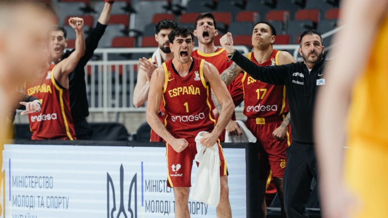 Valencia Basket incorpora en plantilla a Álvaro Cárdenas y lo renueva hasta 2028