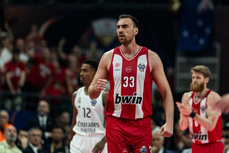 El Real Madrid cae ante el Olympiacos en la final de la Euroliga con un final de frenopático