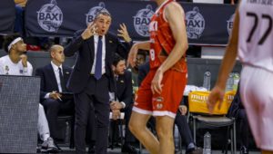 El tremendo enfado de Sergio Scariolo en un tiempo muerto frente al BAXI Manresa