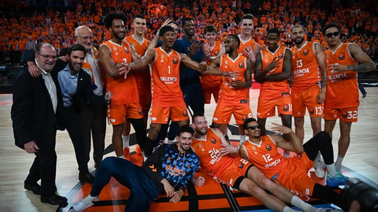 ¡Su primera Final Four! Valencia Basket culmina una histórica remontada ante Panathinaikos