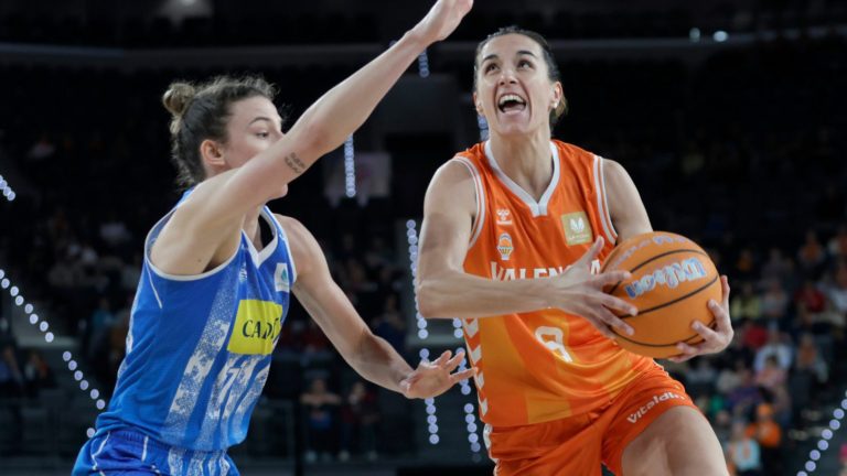 Queralt Casas y Valencia Basket separan sus caminos después de 7 años