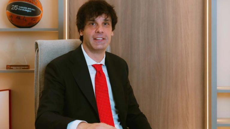 Milos Teodosic da el salto a los despachos y asume la dirección deportiva del Estrella Roja