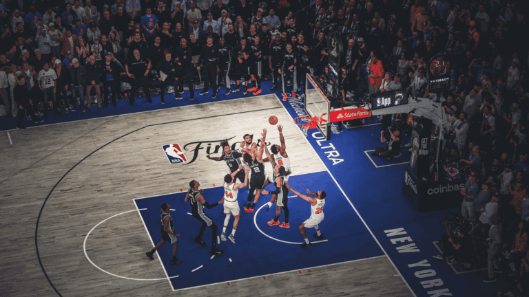 New York Knicks firma la mayor remontada de la historia de las Finales en el desastre de Spurs