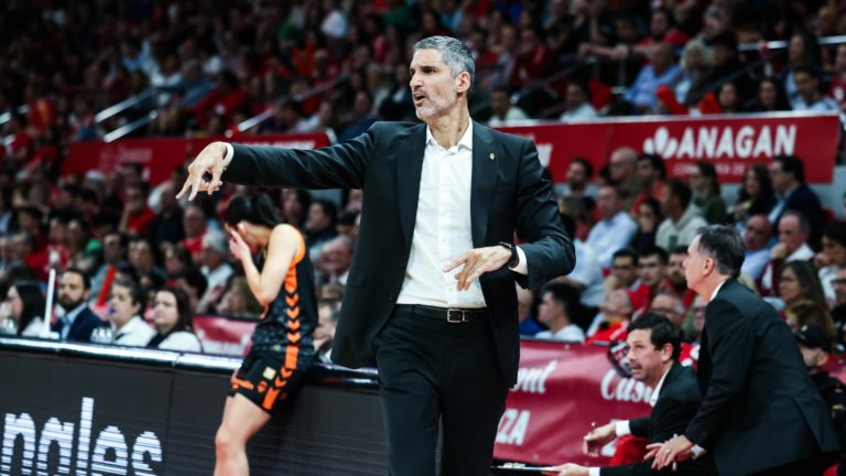 Las palabras de Rubén Burgos tras su último curso como entrenador de Valencia Basket: Títulos, proyecto, Awa Fam…
