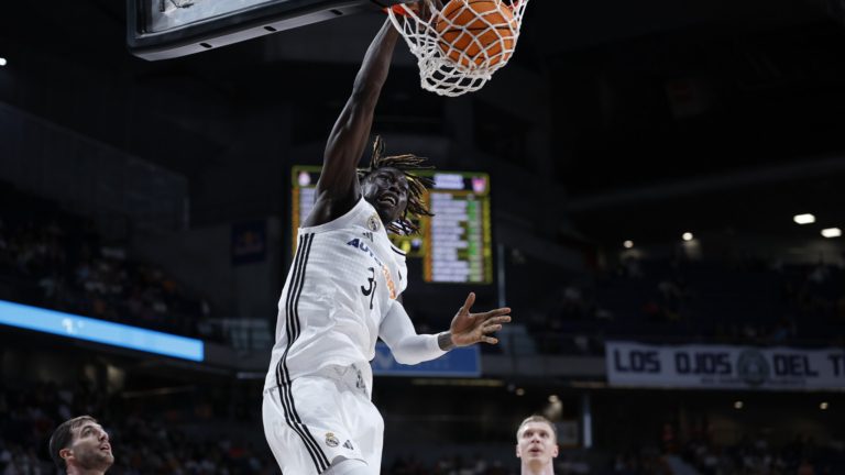 Valencia Basket presenta una oferta por Eli Ndiaye, sujeto a tanteo por el Real Madrid