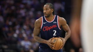 Giro en el caso Kawhi Leonard: Bloqueado temporalmente su traspaso a los Raptors por la investigación de la NBA a los Clippers